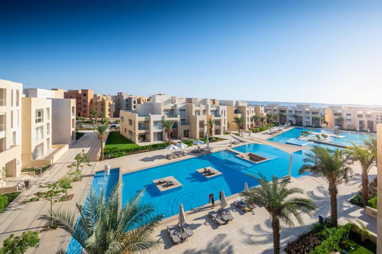 Luxe 3Bdr W Private Rooftop Jacuzzi & Beach Access Apartment Hurghada Exterior photo